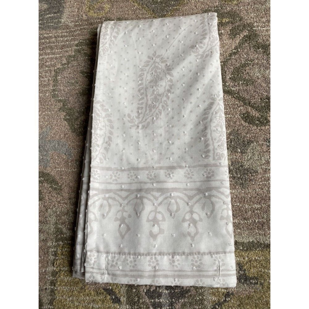 Simple Flower Pattern Shower Curtain - Picture 3 of 5